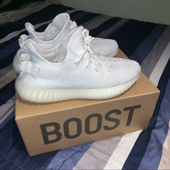 Yeezy Other - Men’s White Yeezy Sneakers (Authentic)